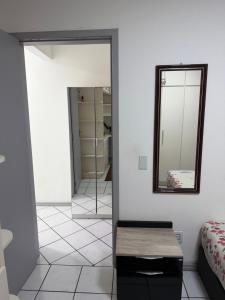 Apartamento inteiro 45m, centro, com garagem