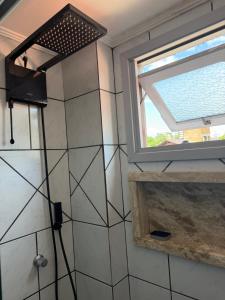 Apartamento inteiro 45m, centro, com garagem