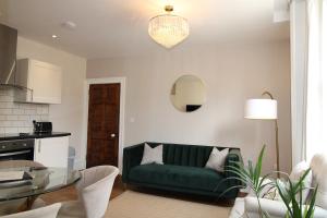 The Ashley suite garden apartment Sterling House Short Stays