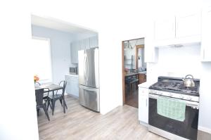 Cozy Beds with Parking, Laundry - Near RU, RWJ, NJ Transit