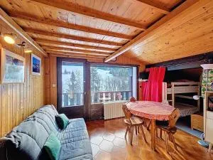 Studio lumineux avec mezzanine et balcon sud, proche des pistes - FR-1-692-119