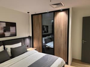 Cozy Modern Apartment Damac Abdali