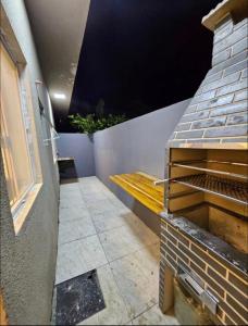 Casa com piscina churrasqueira e ar condicionado