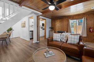 Cougar Trail Getaway W Hot Tub