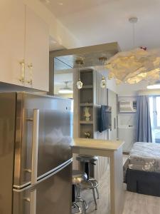 Transient Room by Ardane