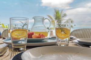 Lovely 3-bedroom beach front serviced apartment