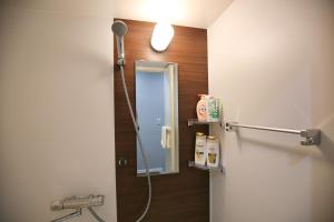 QU101 Edogawa Japanese Style Apartment 101 has direct access to Akihabara and Shinjuku, with convenient transportation and free WiFi