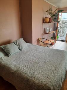 Estudio con vista al mar