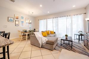 Heated Private Pool - 4BR Luxury Resort Home