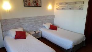 Hotels Hotel Les Ecrins : photos des chambres