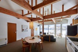 SANU 2nd Home SILVERLAKE Shirakabako