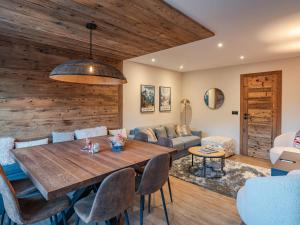 Appartement moderne Courchevel, 2 chambres, 6 personnes - FR-1-613A-43