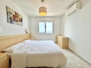 Casa de 3 pisos, piscina comunitaria, vista al mar, aire acondicionado, cerca de la playa y centro de Roses - ES-319-6