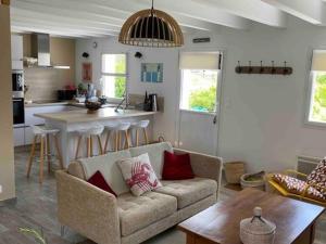 Maison moderne à Bangor avec jardin et terrasse au sud - FR-1-418-132