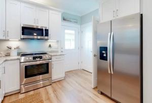 5002 Rookery 3 Sea La Vie