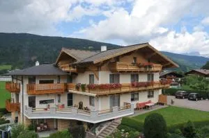 科斯雷尔旅馆 - 福尔施陶