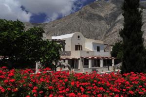 Birds Villa Apartments - Including Car Rental Santorini Greece