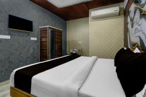 Collection O Saral Bihari Temple Formerly Black Panther