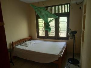 leon villa weligama