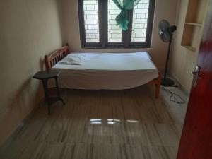 leon villa weligama