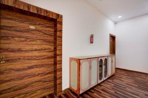 Super Collection O Alandi Bus Stand Pune Formerly Kaveri Executive Lodging