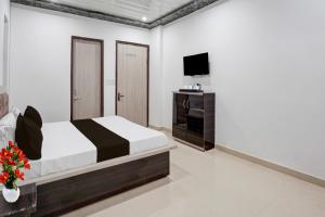 Super Townhouse Oak Char Dham Vrindavan