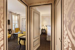 Hotels Le Pavillon de la Reine & Spa : photos des chambres