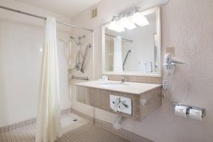 Quality Inn & Suites Lake Havasu City