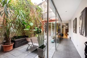 ArtlifeBCN Fira Apartment