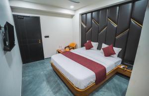 Hotel The Avanta - Gandhinagar