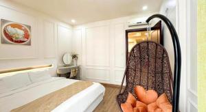 Alices home Times city