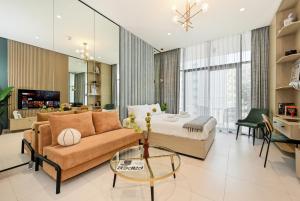 New Stylish Apartment, Metro 5min walk, Dubai Marina 20min