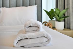 New Stylish Apartment, Metro 5min walk, Dubai Marina 20min