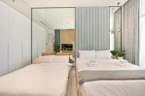 New Stylish Apartment, Metro 5min walk, Dubai Marina 20min