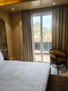 Saltstayz Premier - Sector 28 Faridabad