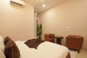 Five Door Retreat 5BHK - Dehradun by Homeyhuts