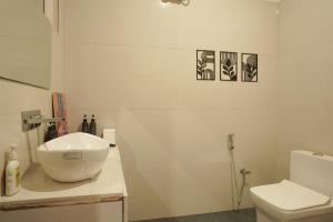 Five Door Retreat 5BHK - Dehradun by Homeyhuts