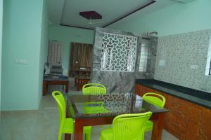 Atiyas Inn Service Apartment