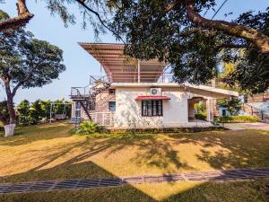 Nature Nest - 3BR Peaceful Dehradun by Homeyhuts