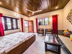 Nature Nest - 3BR Peaceful Dehradun by Homeyhuts