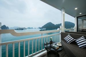 Le Jouney Luxury Cruise Ha Long