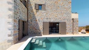 Gregory Luxury Villa by Cretevasion