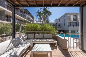 Romantic City Escape for Two with Pool View