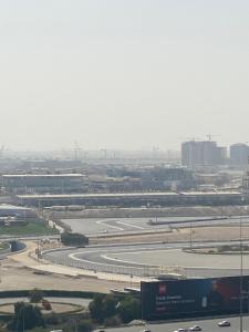 Chic Studio near Miracle Garden & GlobalVillage
