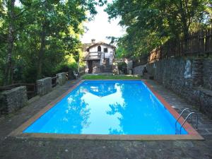 Holiday Home with Garden and shared pool