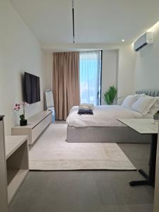 Golden Tower Apartments