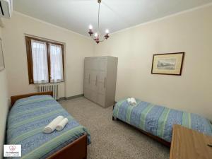 Bellissimo terratetto con giardino e posto auto by Florence Sweet Homes