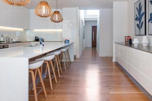 Elegant 4-Bedroom Luxury Home North Adelaide