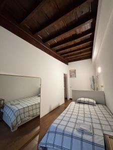 Milans secret courtyard - Historic center