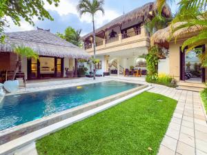 Villa Bugis Kayu Aya Seminyak
